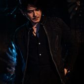 莫臣男装 牛皮黑磨砂毒液斑驳旧化立领机车服男士 皮衣外套AN2461