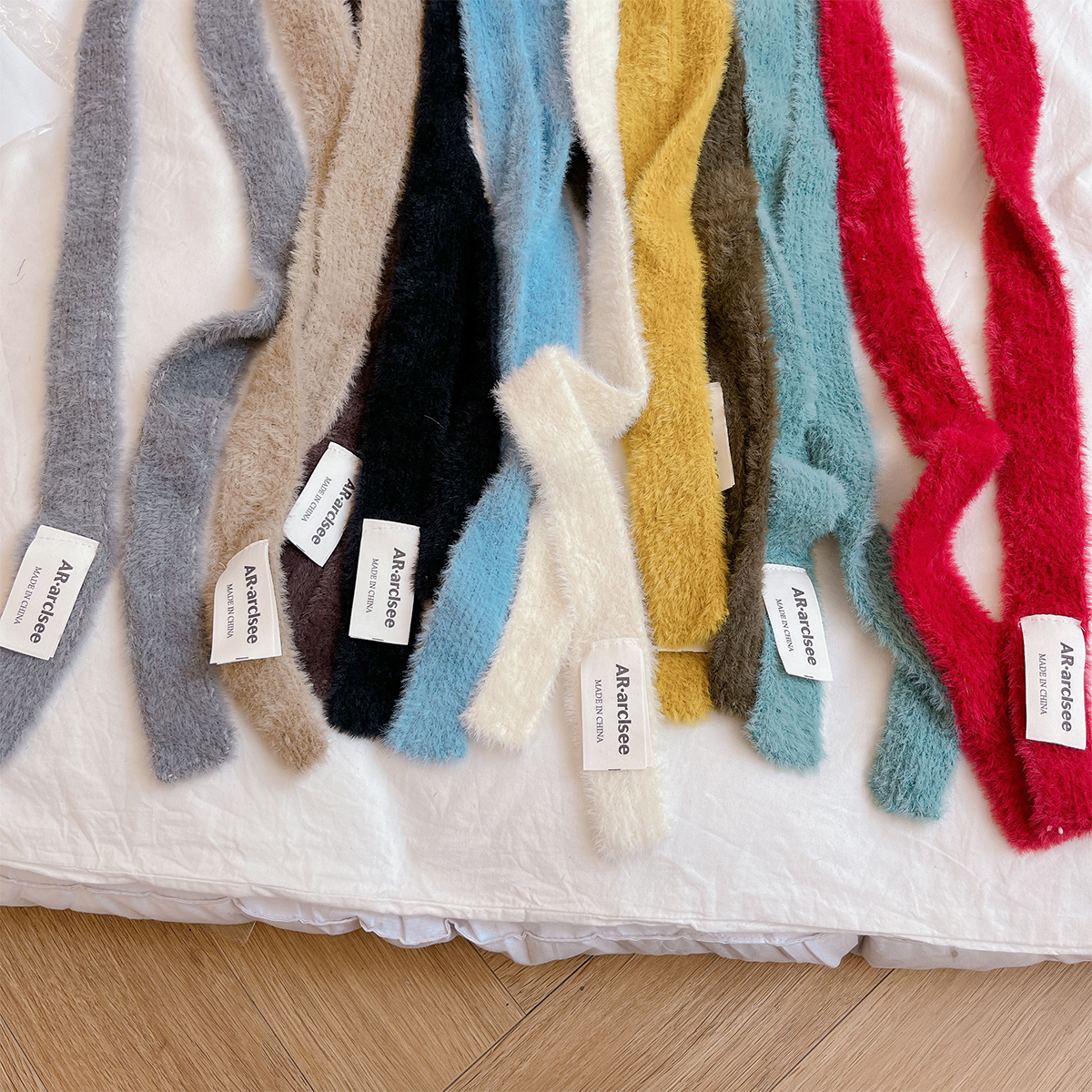 欧美小众设计长条窄版围巾女孩秋冬季新款时尚纯色百搭装饰小围脖