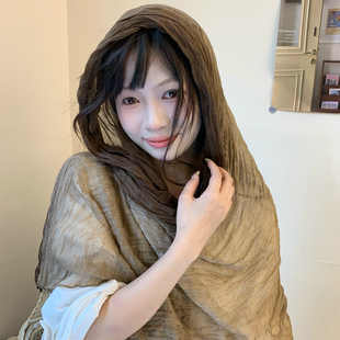 2026韩版复古褶皱围巾女春秋季时尚文艺百搭包头巾披肩高级感外搭