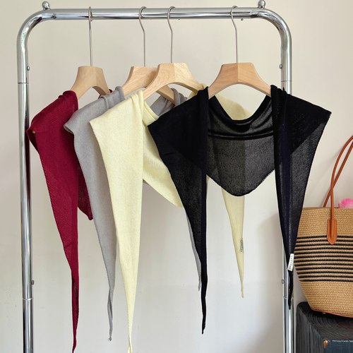 春秋薄款简约纯色时尚三角形披肩