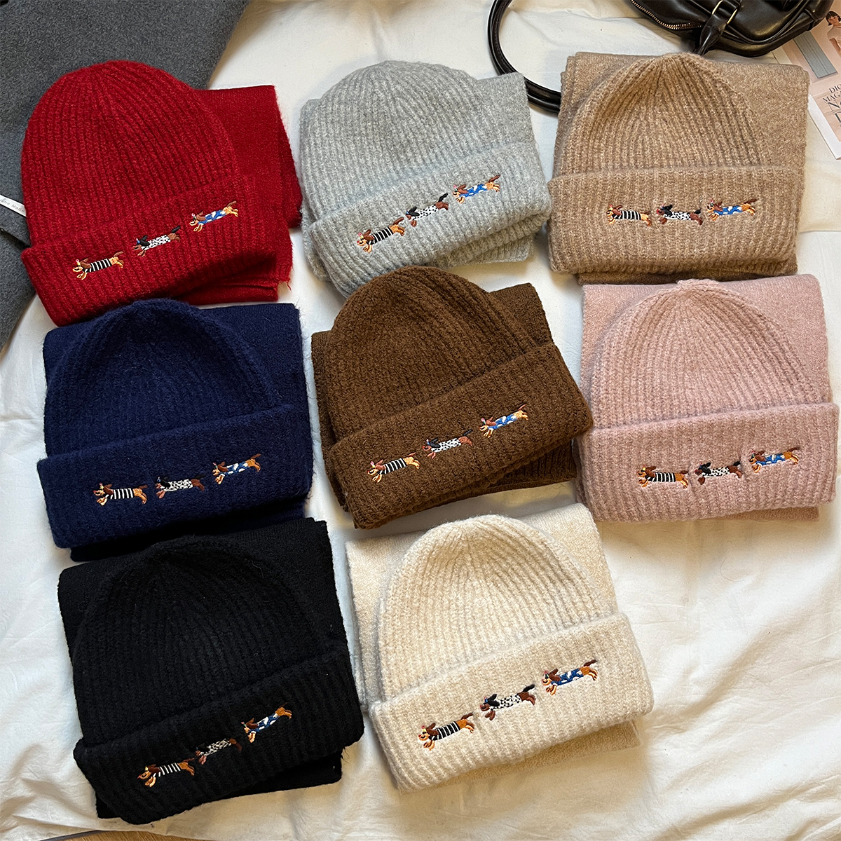 2024新款可爱腊肠狗刺绣针织帽