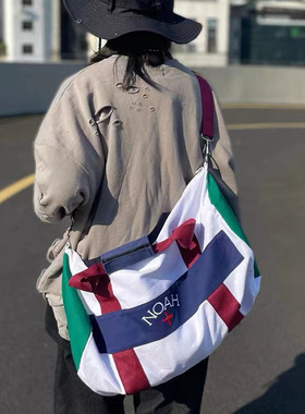 NOAH 22A/W潮流男女款拉链斜跨包手提包多功能大容量珠帆布包包