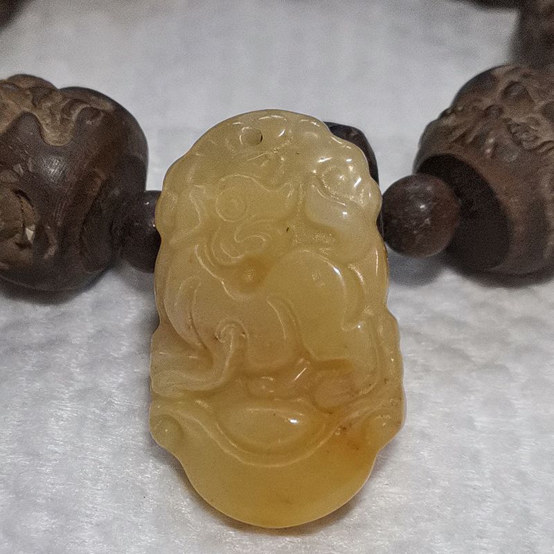 黄玉三合天乙贵人生肖狗吊坠男女生日礼物饰品玉石挂件项坠ya01d