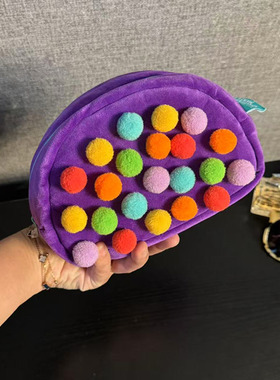 四件包邮 彩色立体毛球丝绒紫色贝壳化妆包迪士n收纳包笔袋整理袋