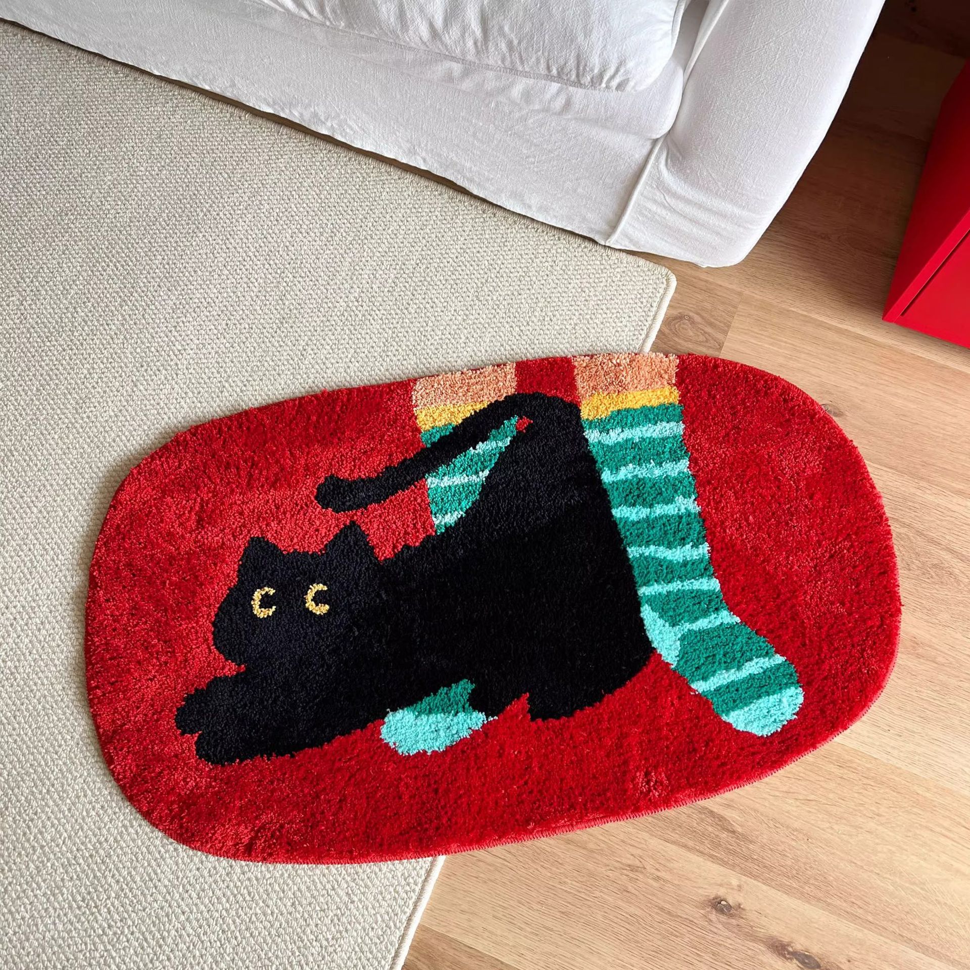 卡通黑猫植绒地毯卧室加厚隔凉床边毯感吸水耐磨防滑簇绒地毯