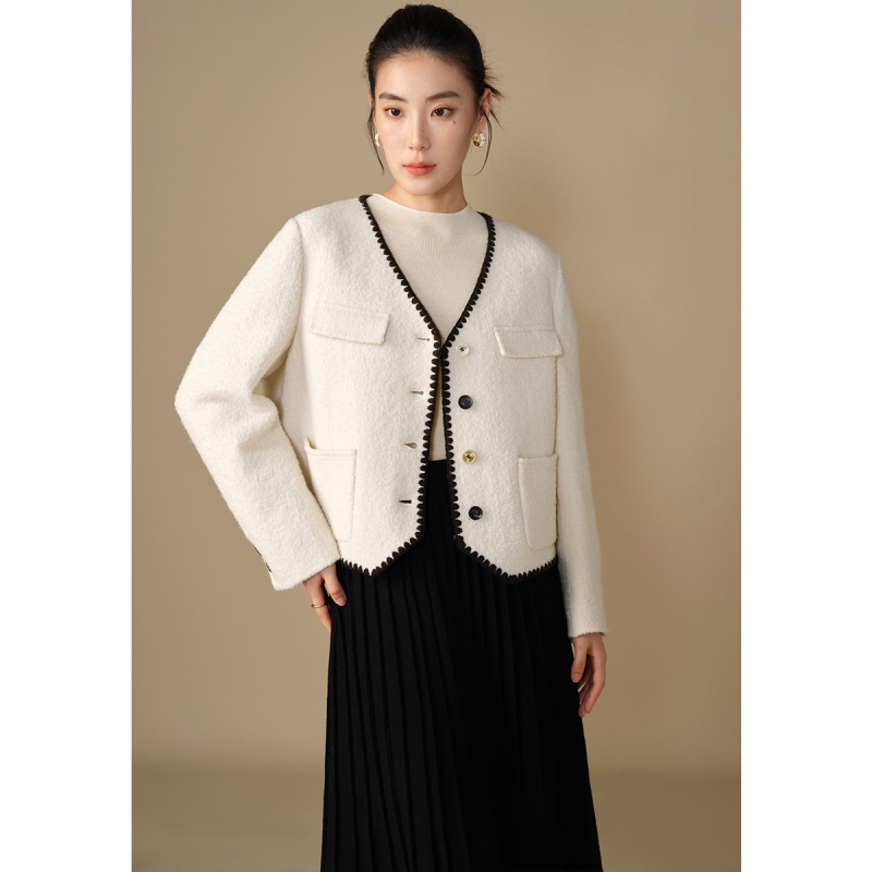 独束大码秋季高端贝壳绣花小香风外套微胖精致感羊毛上衣