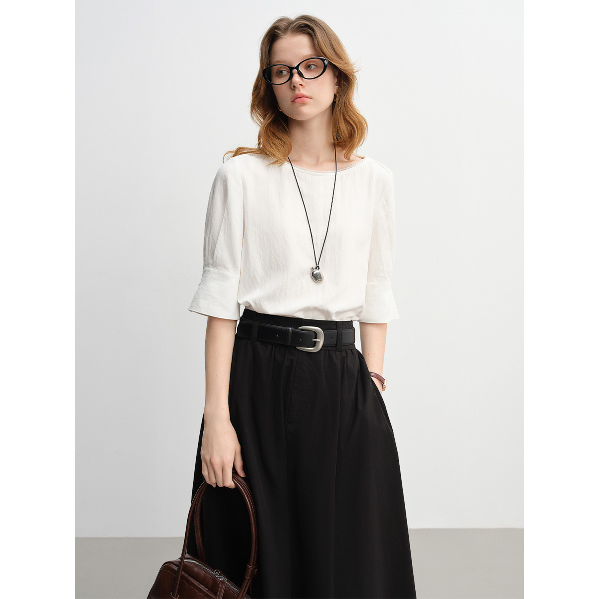 独束大码女装一字肩通勤衬衫2025夏秋季简约宽松开叉七分袖上衣