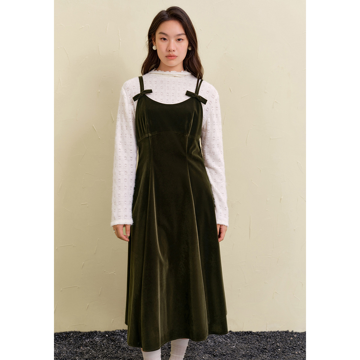 独束大码女装法式气质平绒吊带连衣裙女秋微胖显瘦百搭收腰长裙