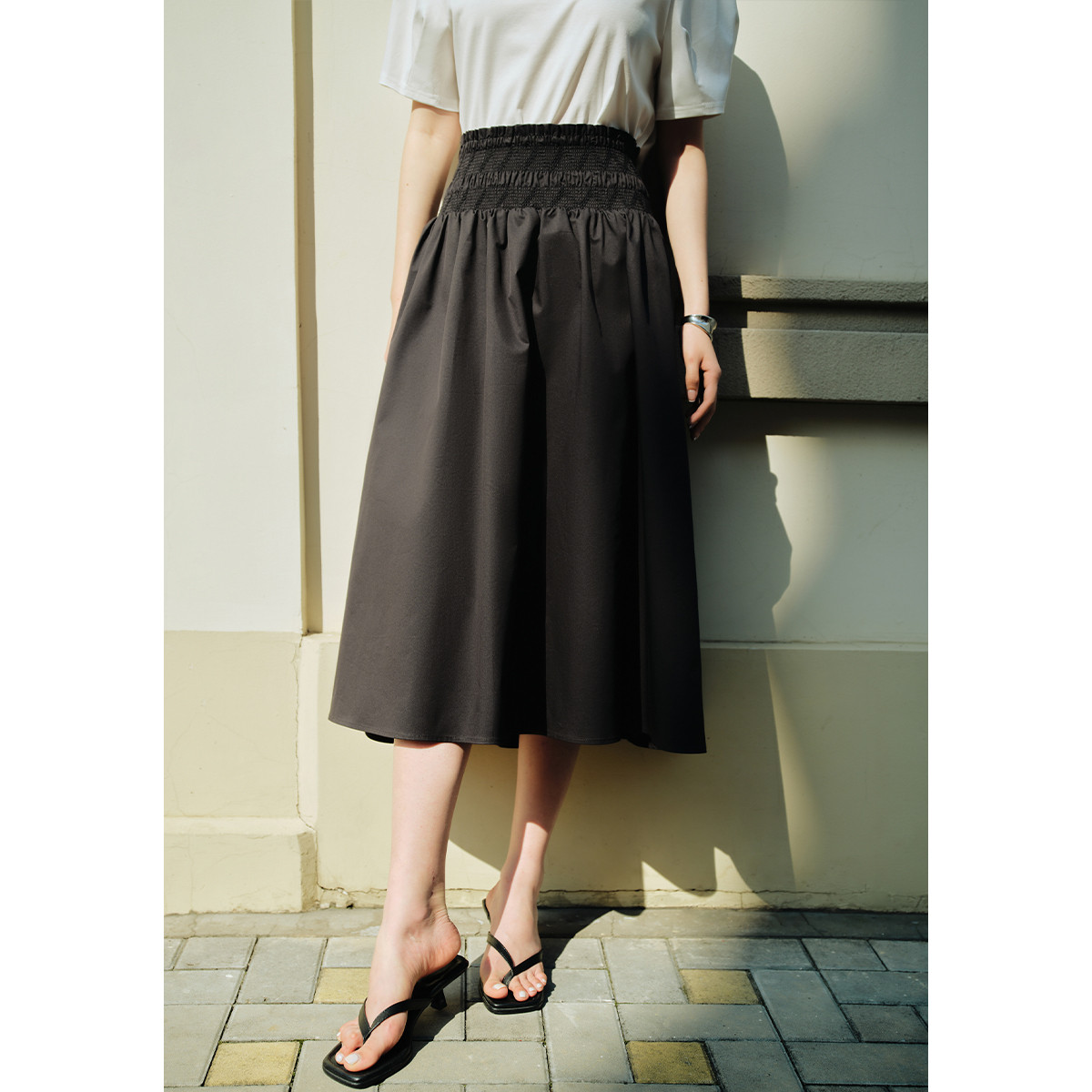 独束大码黑标系列【都市漫步】极简显瘦伞裙小黑裙日系气质半身