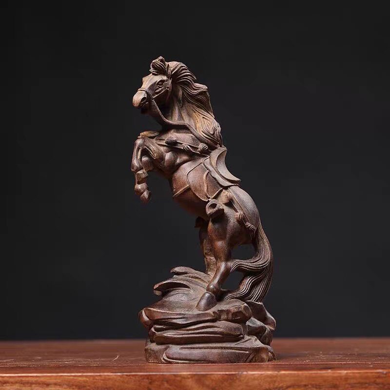 天然沉香木雕马到成功骏马摆件办公室桌面励志风水招财腾飞装饰品