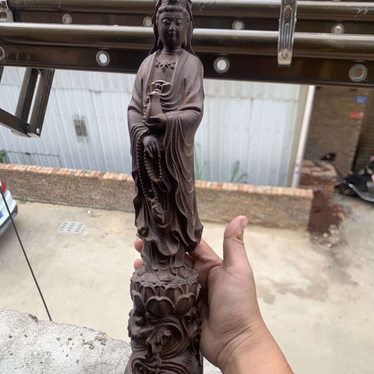 越南沉香木雕刻南海观音菩萨佛像客厅家用供奉观世音观音神像摆件