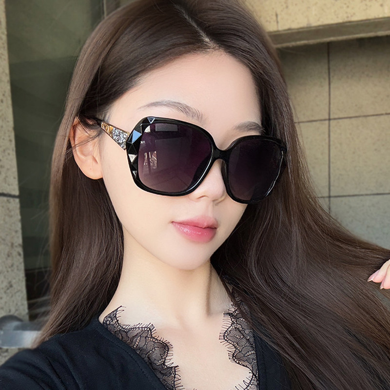 女士太阳镜圆脸时尚款偏光眼镜防紫外线网红大框2026新款优雅墨镜