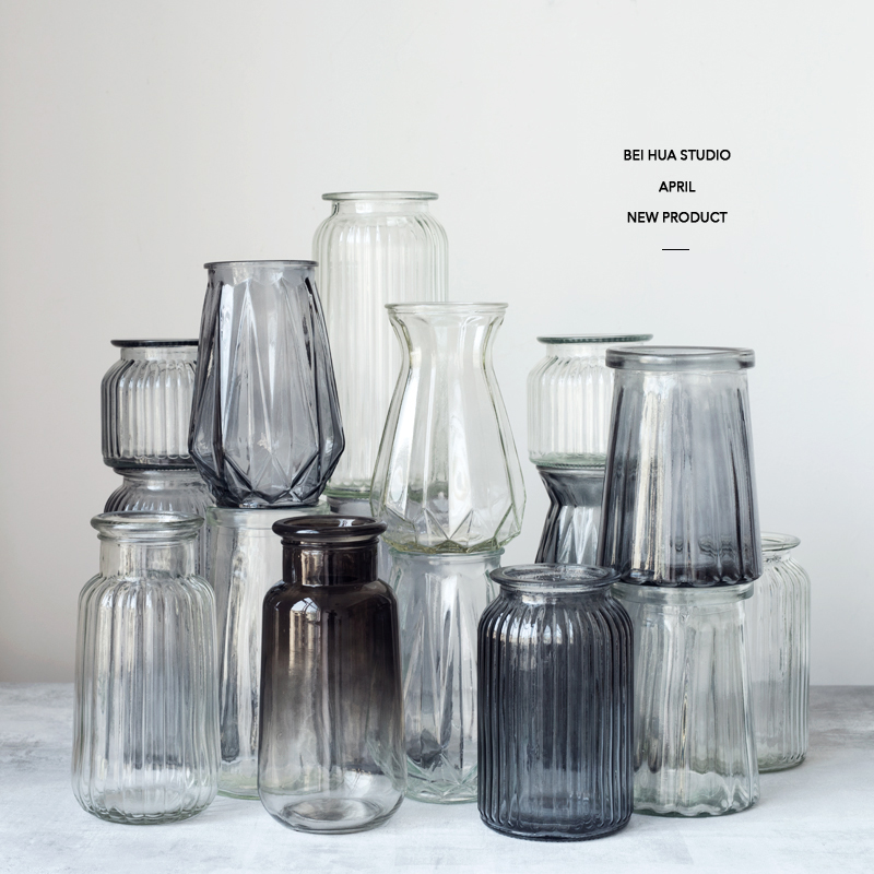 简约现代客厅桌面软装玻璃花瓶