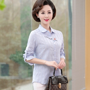 2025春秋装新款纯棉翻领女士条纹妈妈装中老年绣花长袖衬衫