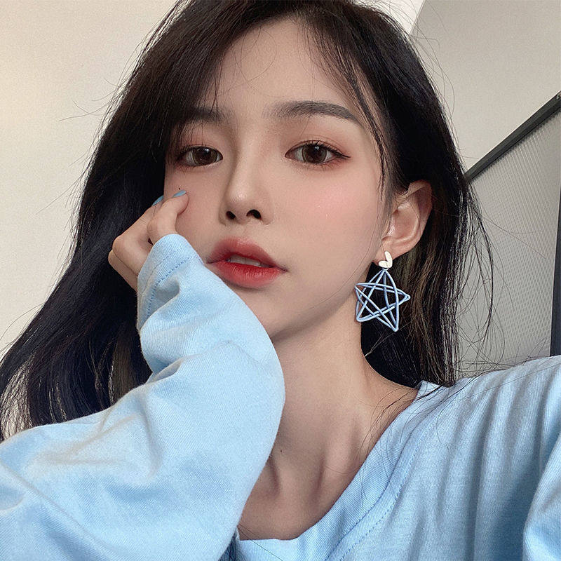 2020年新款耳环韩国网红气质耳饰修饰脸型的镂空五角星蓝色银耳钉