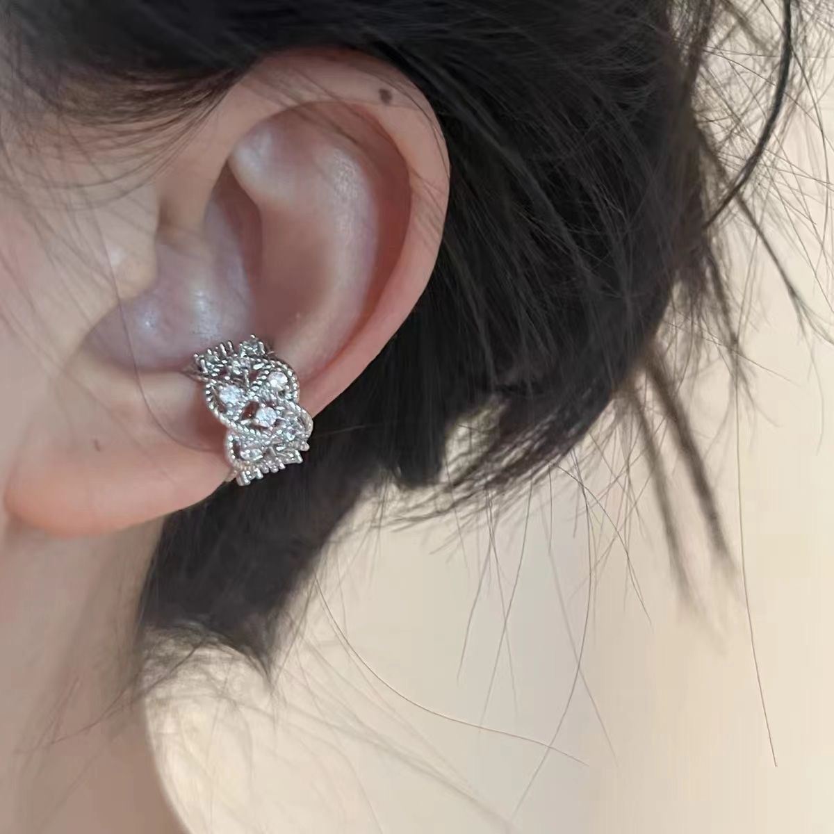 法式少女耳夹气质宫廷镂空镶钻耳骨夹冷淡风无耳洞女耳夹