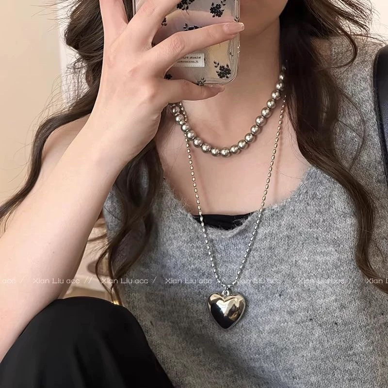 原创设计双层叠戴立体桃心项链高级灰珍珠锁骨链欧尼同款爱心吊坠