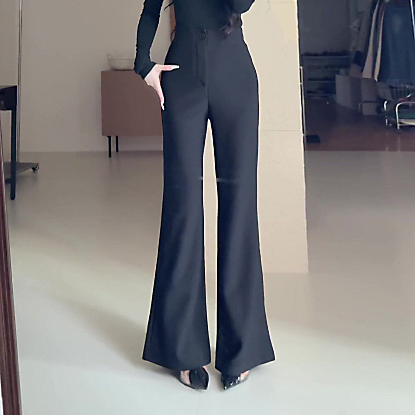 黑色不贴腿微喇西装裤女2026春夏新款高腰显瘦洋气百搭窄版喇叭裤,女装/女士精品,大码裤装,淘宝优惠券,粉丝福利购,淘宝优惠卷