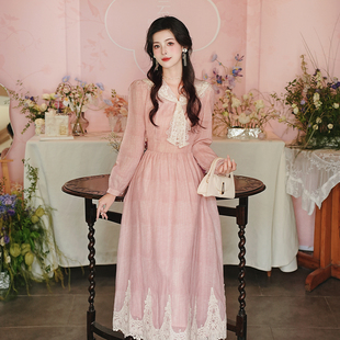 法式温柔甜美复古气质设计感减龄长裙浅粉色女装连衣裙高级长裙子