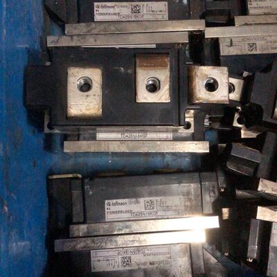 【议价】半控。td425n18kof、外观有轻微磕碰。不影响正常使用