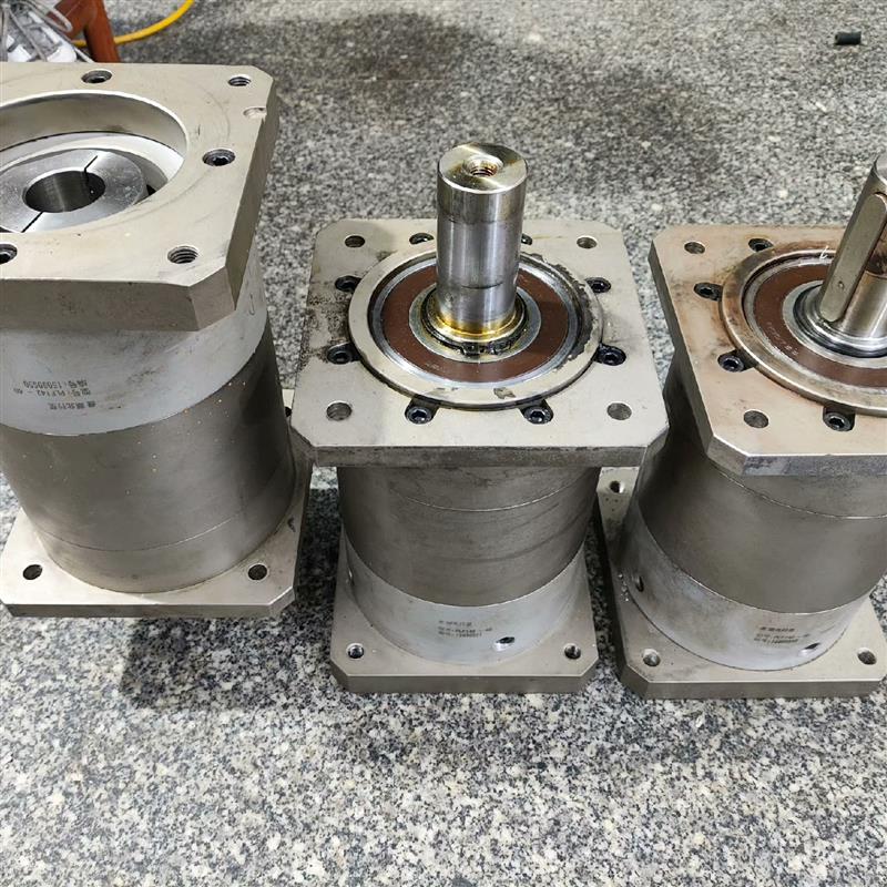 【议价】湖北行星plf142-40减速机,成色实拍,配的台达3kw电