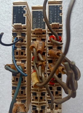 议价；拆机施耐德TM5SAI4L,TM5SDII2D,TM5SDO