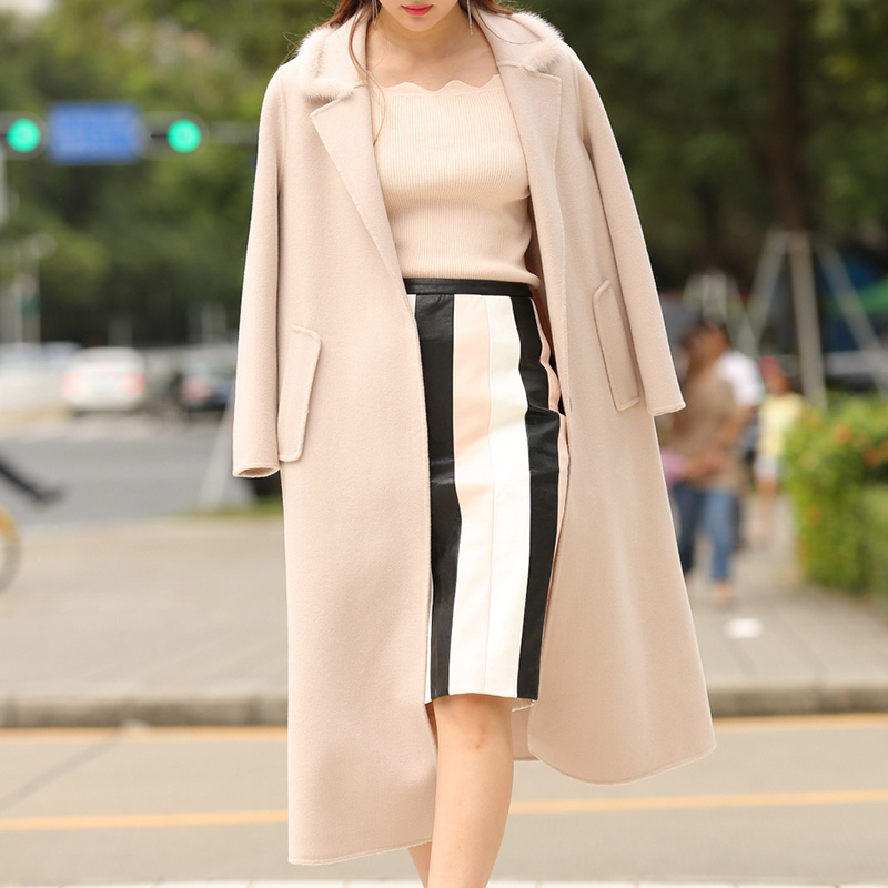 毛领拼接 暗扣设计 修身H版型