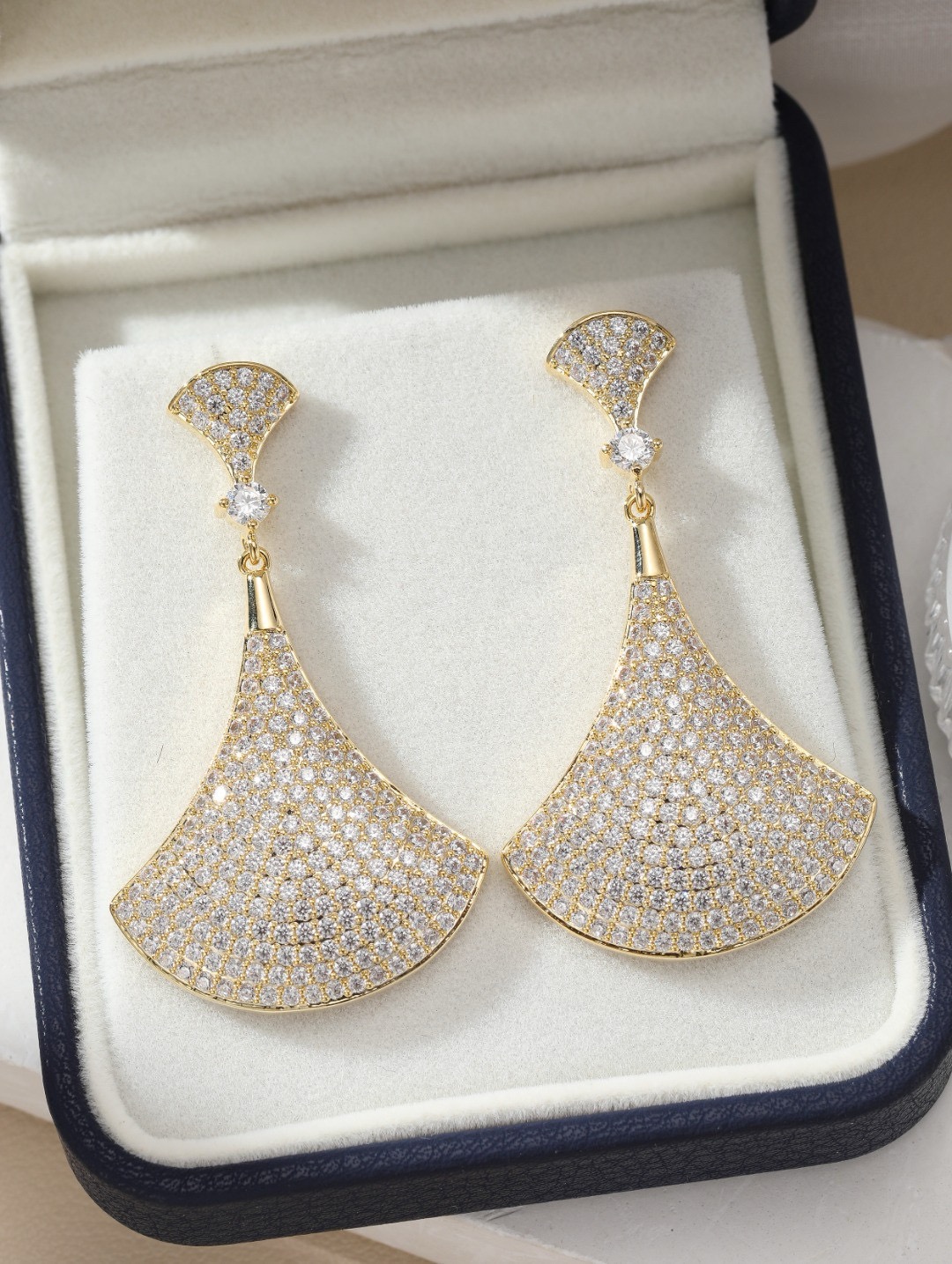 高级感扇形耳环法式网红名媛耳坠女裙子耳饰新款奢华莫桑钻石耳钉