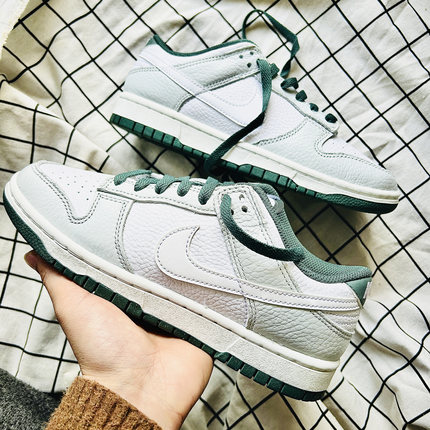 Nike SB Dunk Low 水洗丹宁蓝牛低帮减震休闲板鞋 HF2874 DV0821