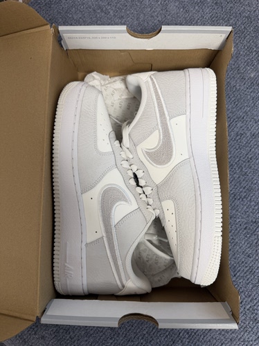 Nike Air Force 1 `07 LV8 舒适 板鞋 男款 白灰IB6842-100