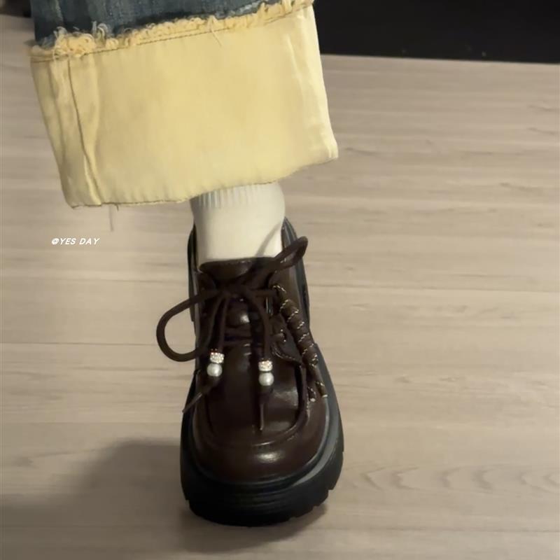 棕色覆古英伦风厚底系带小皮鞋女2025秋季新款时尚配裙子大头单鞋