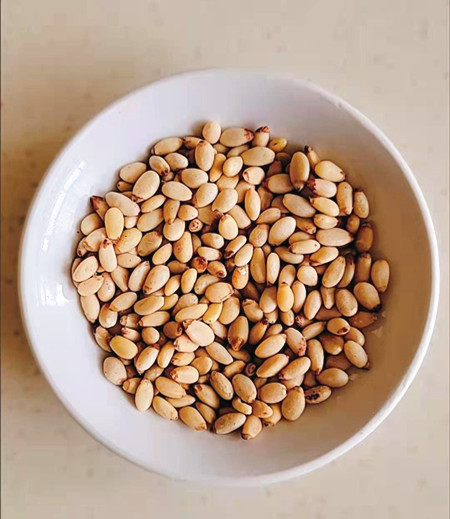 新鲜松子仁  松仁  250g   京津冀满68包邮顺丰  生的