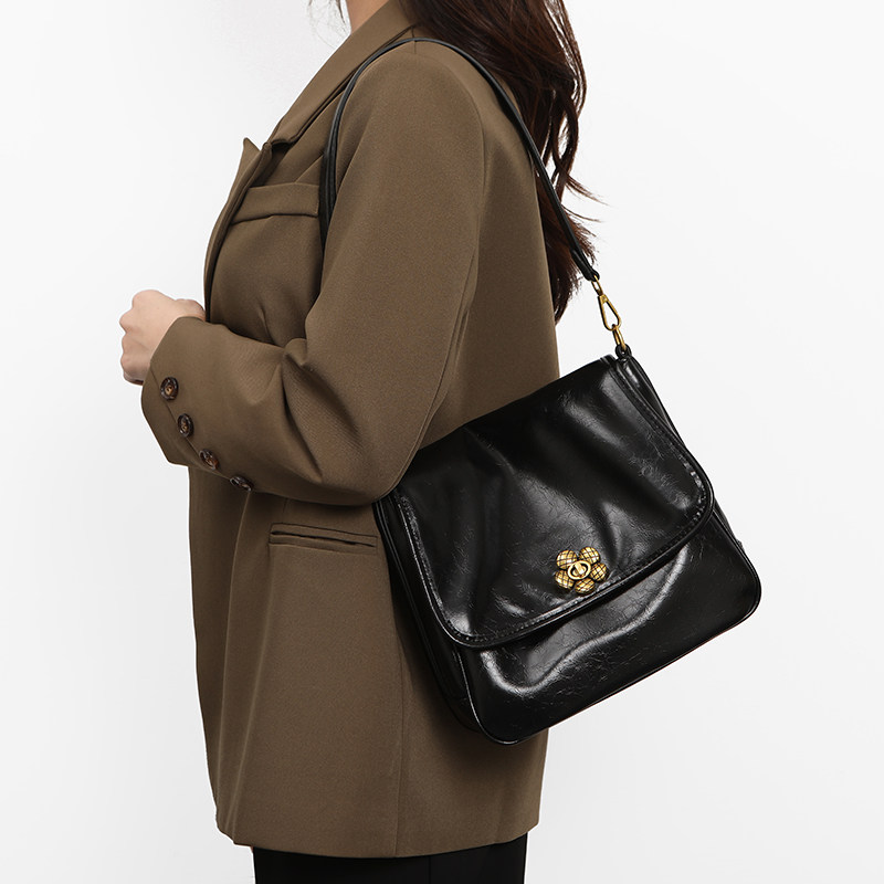 高级感洋气包包女2025新款简约百搭单肩大容量斜挎包小方包腋下包,箱包皮具/热销女包/男包,通用款女包,淘宝优惠券,粉丝福利购,淘宝优惠卷