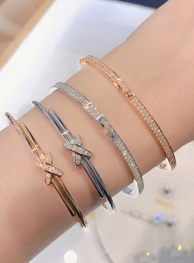 高端定制精工高级感交叉手镯细款ins小众设计镶钻均码一字手环女