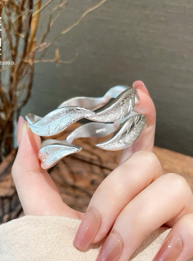 胜银·古法灵叶开口手镯实心足银999.9落叶款小圈口不规则设计