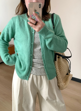 Omang桃喜 小个子甜美针织开衫女春季氛围感上衣正肩修身短款毛衣