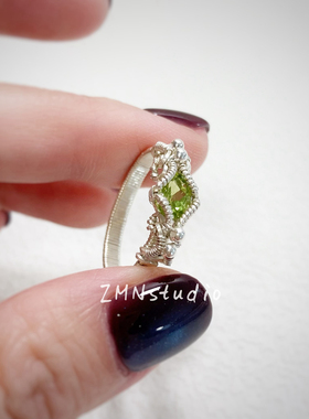ZMN/芊羽/小众高级设计感手工绕线花纹天然橄榄石925纯银宝石戒指