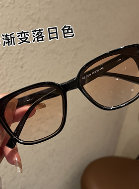 渐变日落色墨镜男2026新款高级感显脸小拍照防紫外线太阳镜女茶色
