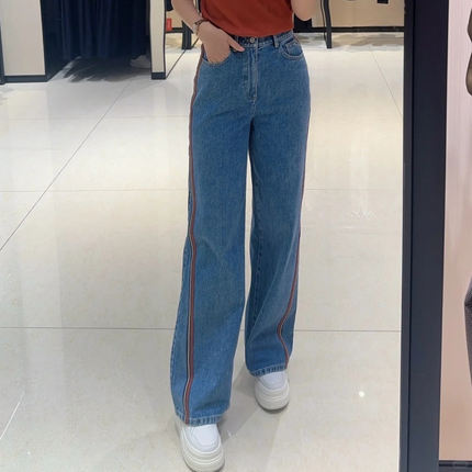 女款宽松显瘦2025秋季时尚复古百搭侧条纹宽松直筒牛仔裤女110026