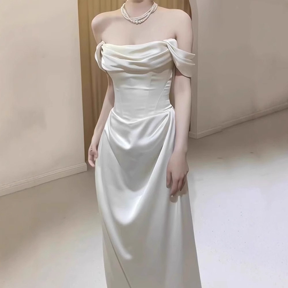 订婚礼服裙轻奢小众高端迎宾法式缎面白色一字肩艺考主持人演出女
