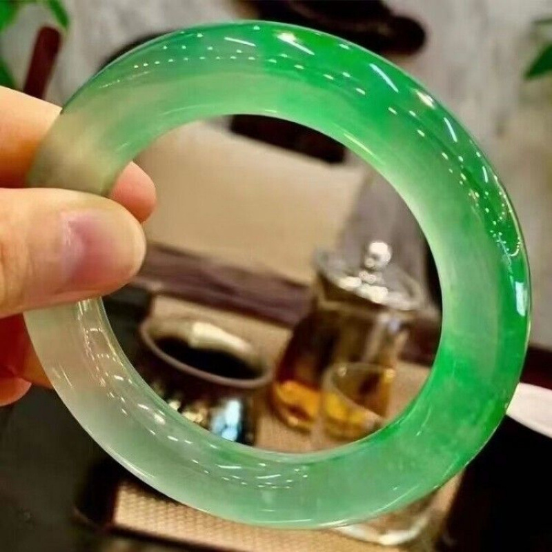 高冰玉石手镯圆条缅甸翡翠手镯玻璃种帝王绿半山水飘绿花翡翠玉镯