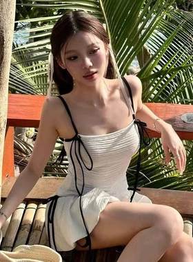 泳衣女新款白色吊带裙式