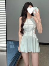 游泳衣女2025纯欲风白色裙式连体平角裤保守显瘦遮肚小胸学生温泉
