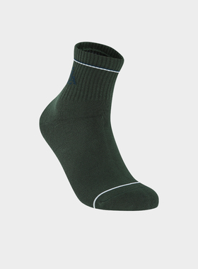 Fila/斐乐冬季新款男士户外时尚百搭休闲运动中腰袜F13M619303F