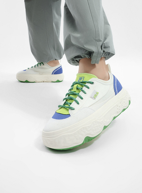 Fila/斐乐夏季新款ROCK岩石鞋女子时尚休闲摩登帆布鞋F12W421301A