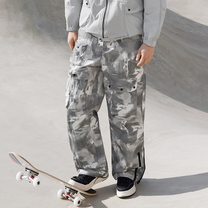 斐乐男子潮流运动超宽松梭织长裤