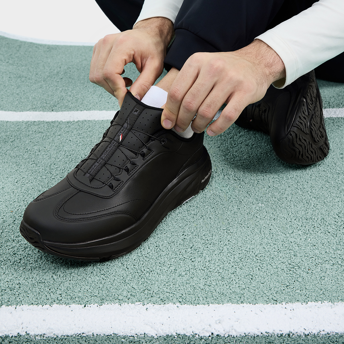 斐乐柔云鞋男子专业运动路跑鞋