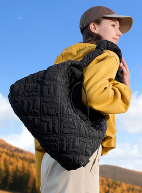 Fila/斐乐夏季新款女子户外时尚休闲百搭潮流运动挎包T13W513125F