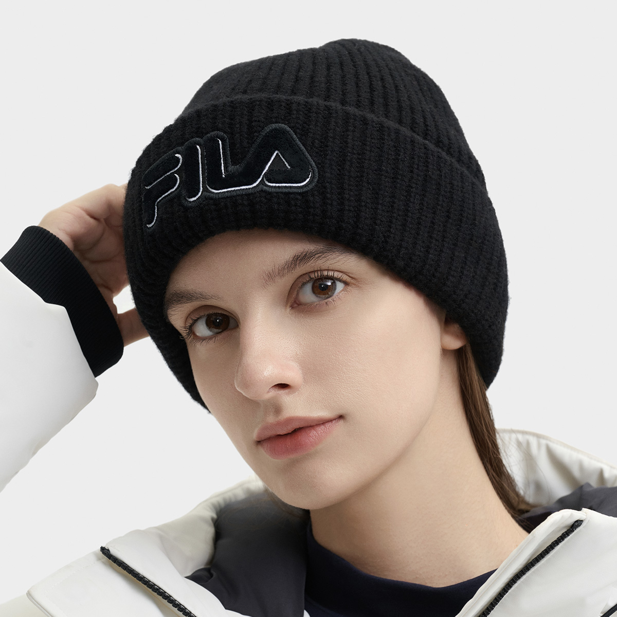 斐乐秋季男女同款时尚休闲针织帽