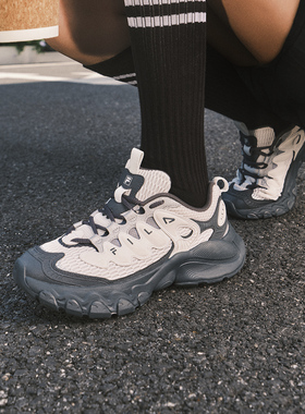 Fila/斐乐秋季TRUFFLE蘑菇鞋女子时尚休闲摩登运动鞋F12W531103A